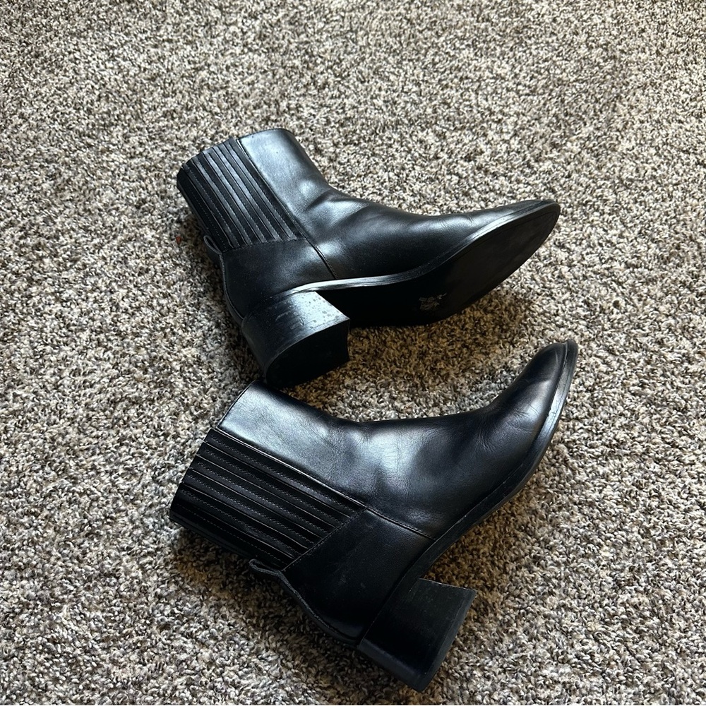Dolce Vita Black Ankle Booties - Size 9